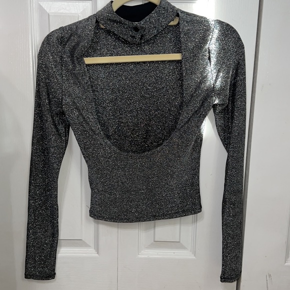 Backless Sparkle Top - Picture 2 of 3